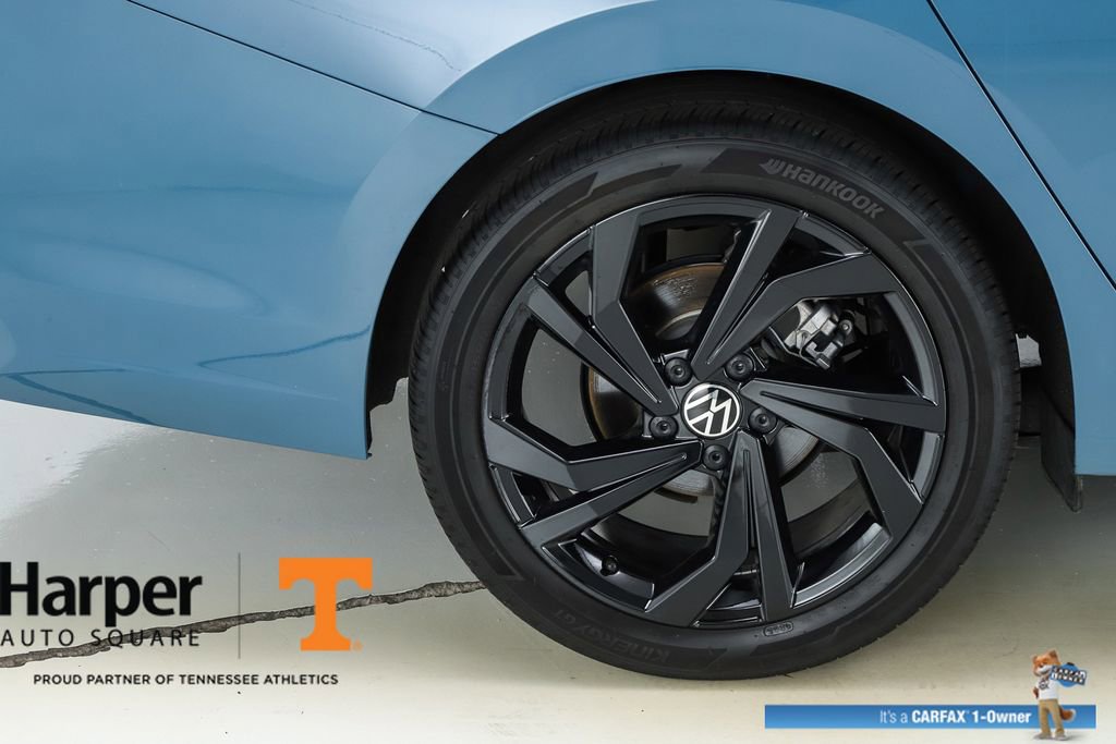 Used 2025 Volkswagen Jetta SE w/ Sunroof Package FWD image 50