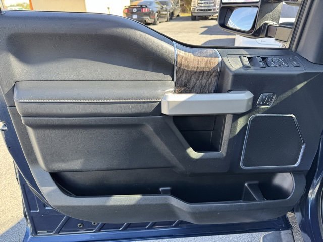 Used 2019 Ford F250 Lariat w/ Chrome Package image 11