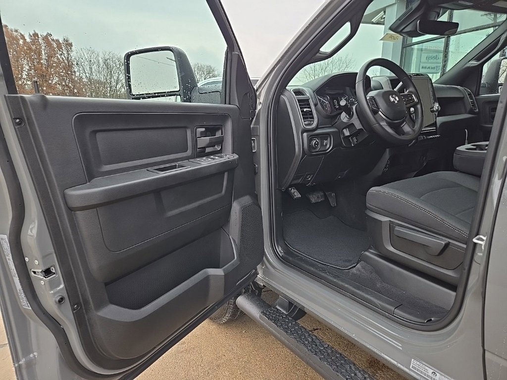 New 2026 RAM 2500 Tradesman image 37