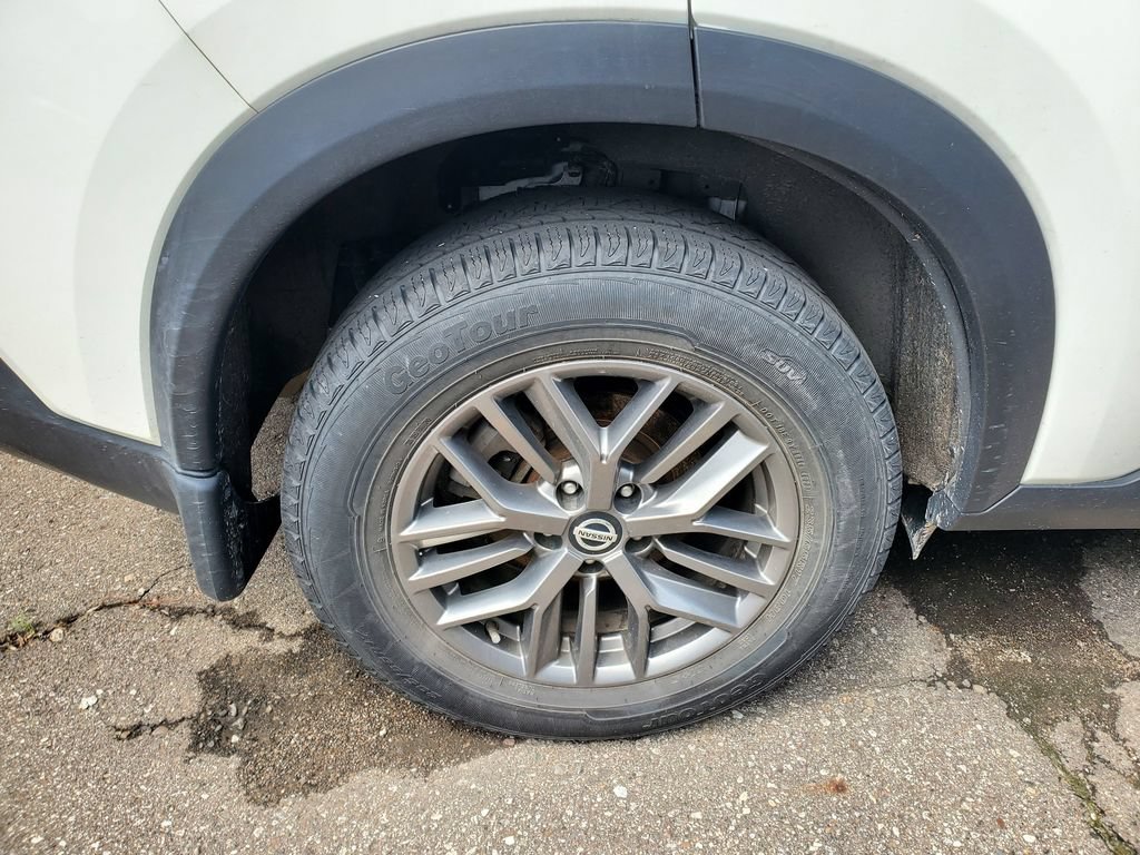 Used 2021 Nissan Rogue S FWD image 6