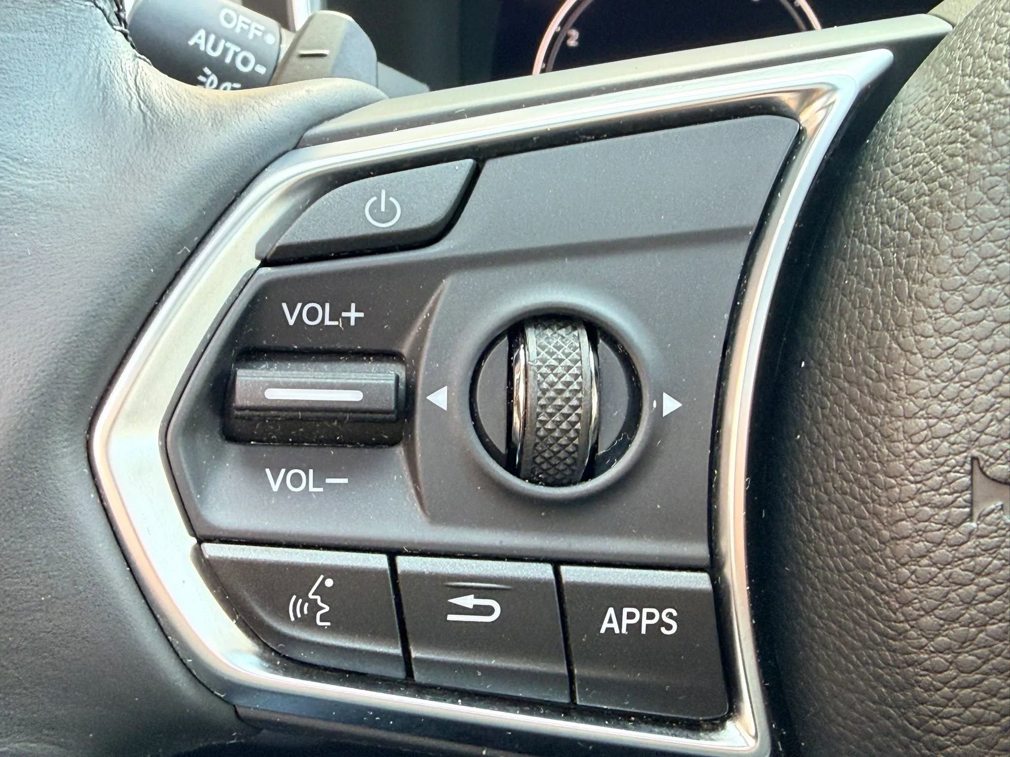 Used 2024 Acura MDX SH-AWD image 40