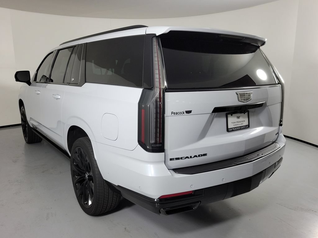 Certified 2026 Cadillac Escalade ESV Platinum Sport AWD/4WD image 4