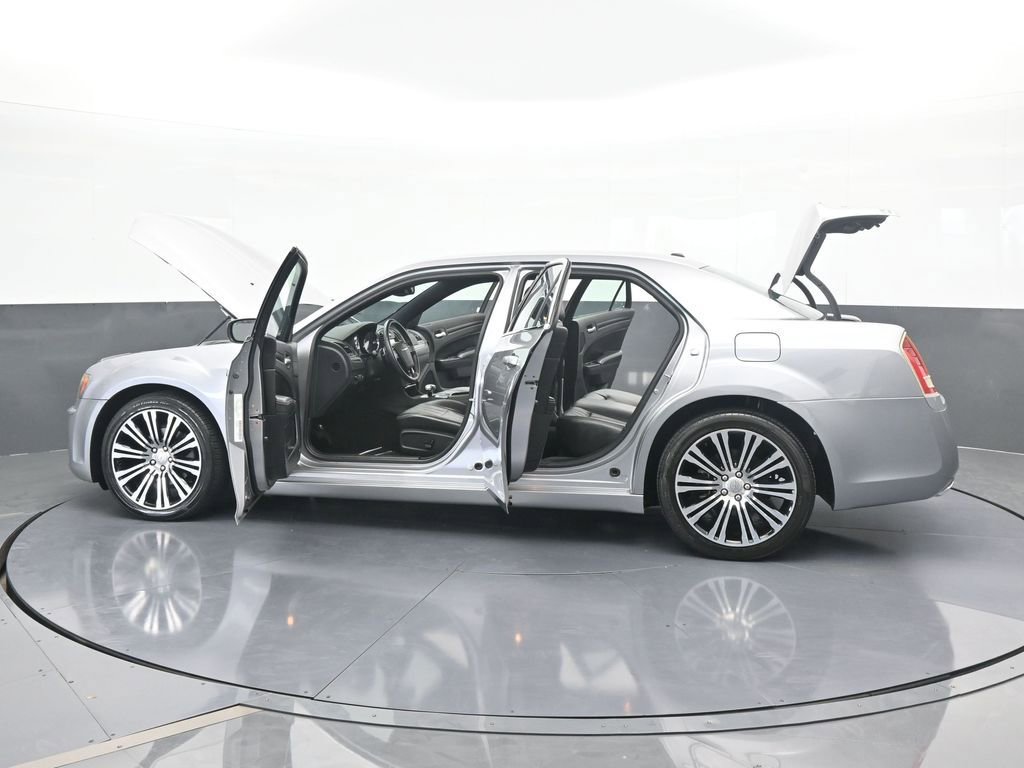Used 2014 Chrysler 300 S image 70