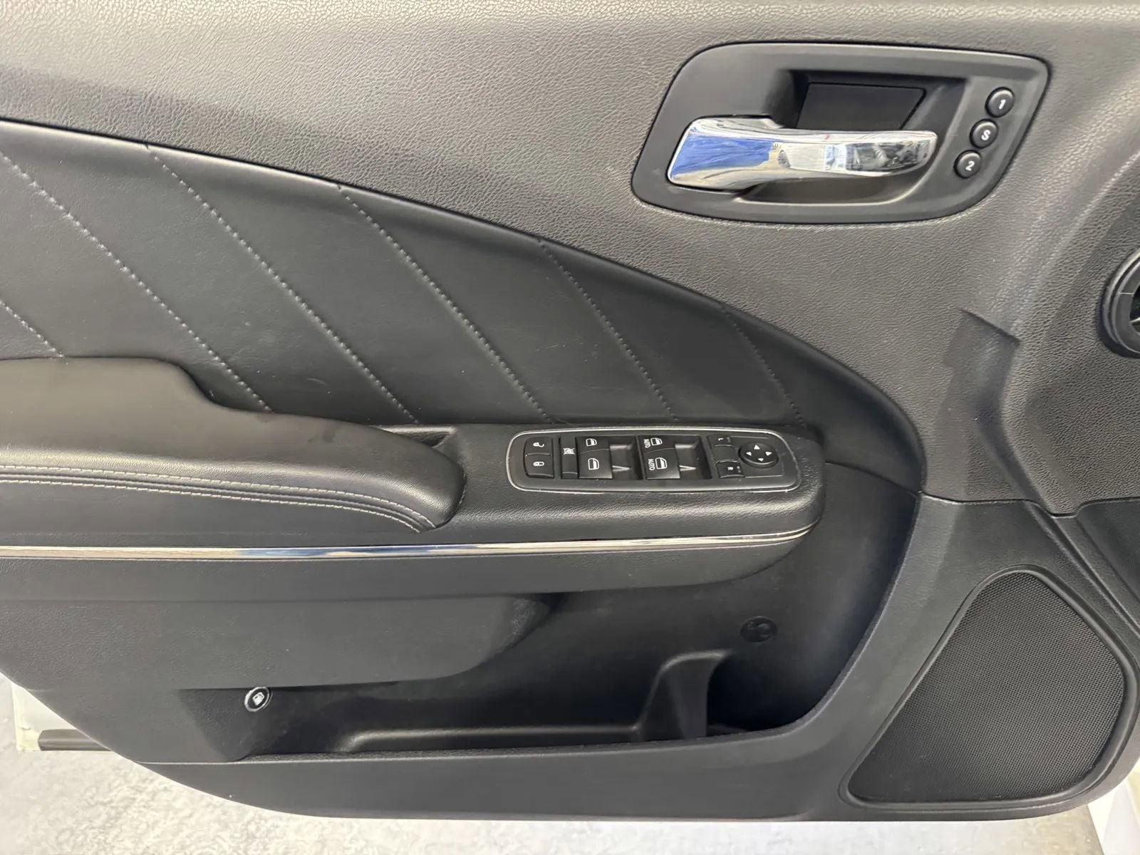 Used 2018 Dodge Charger SRT Hellcat RWD image 13