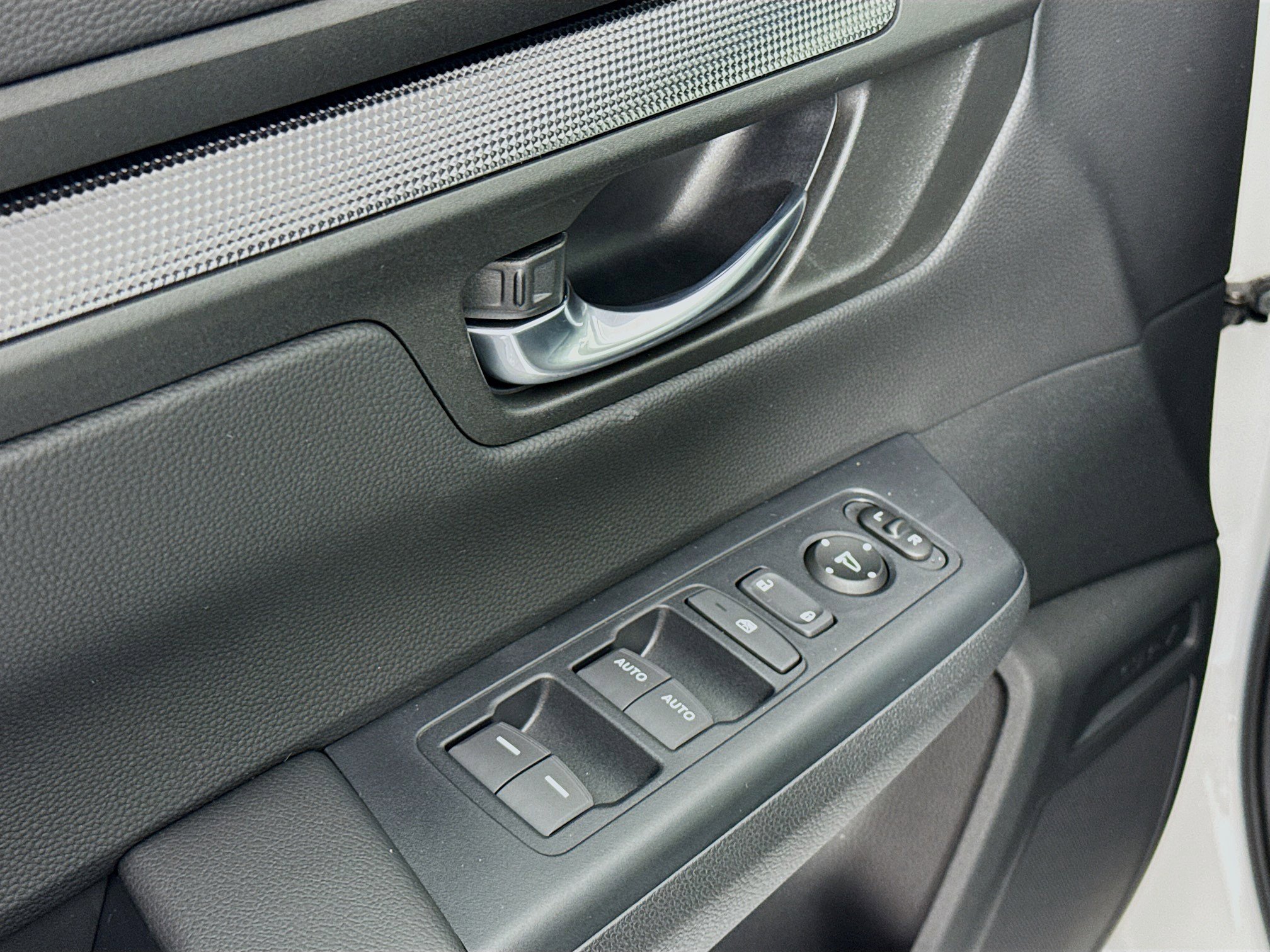 New 2026 Honda CR-V EX image 17