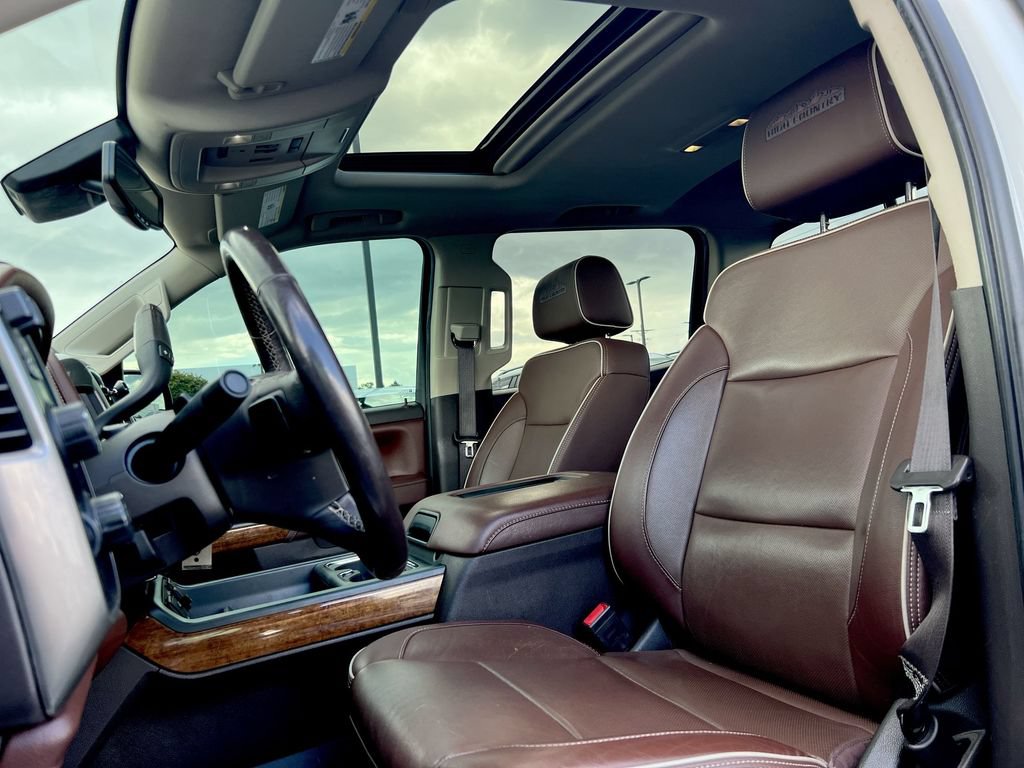 Used 2017 Chevrolet Silverado 1500 High Country AWD/4WD image 16