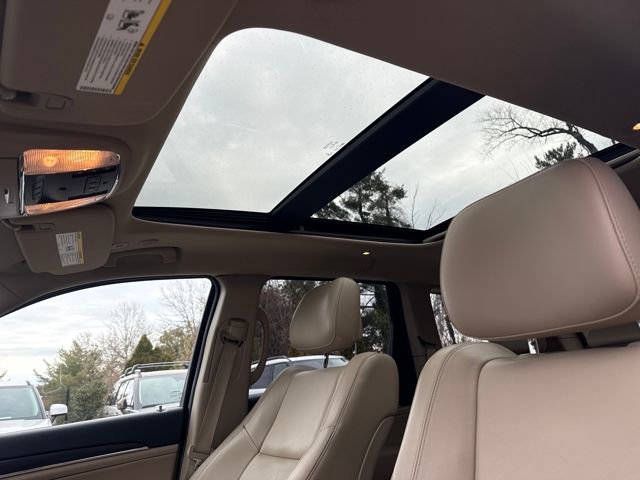 Used 2020 Jeep Grand Cherokee Limited w/ Luxury Group II image 21