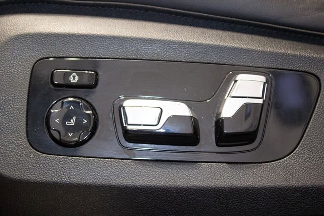 Used 2025 BMW X5 xDrive50e image 21