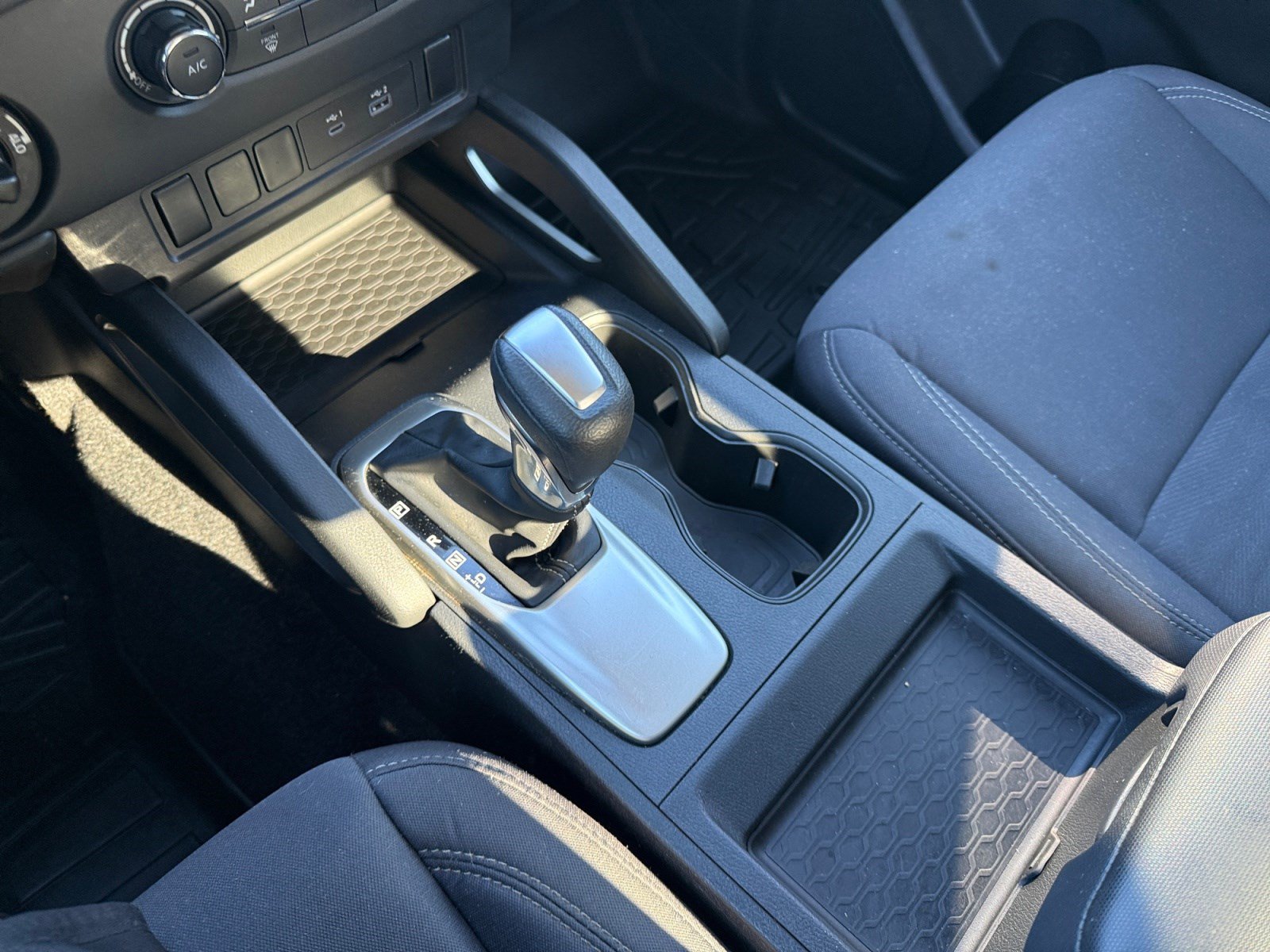 Used 2023 Nissan Frontier SV AWD/4WD image 21