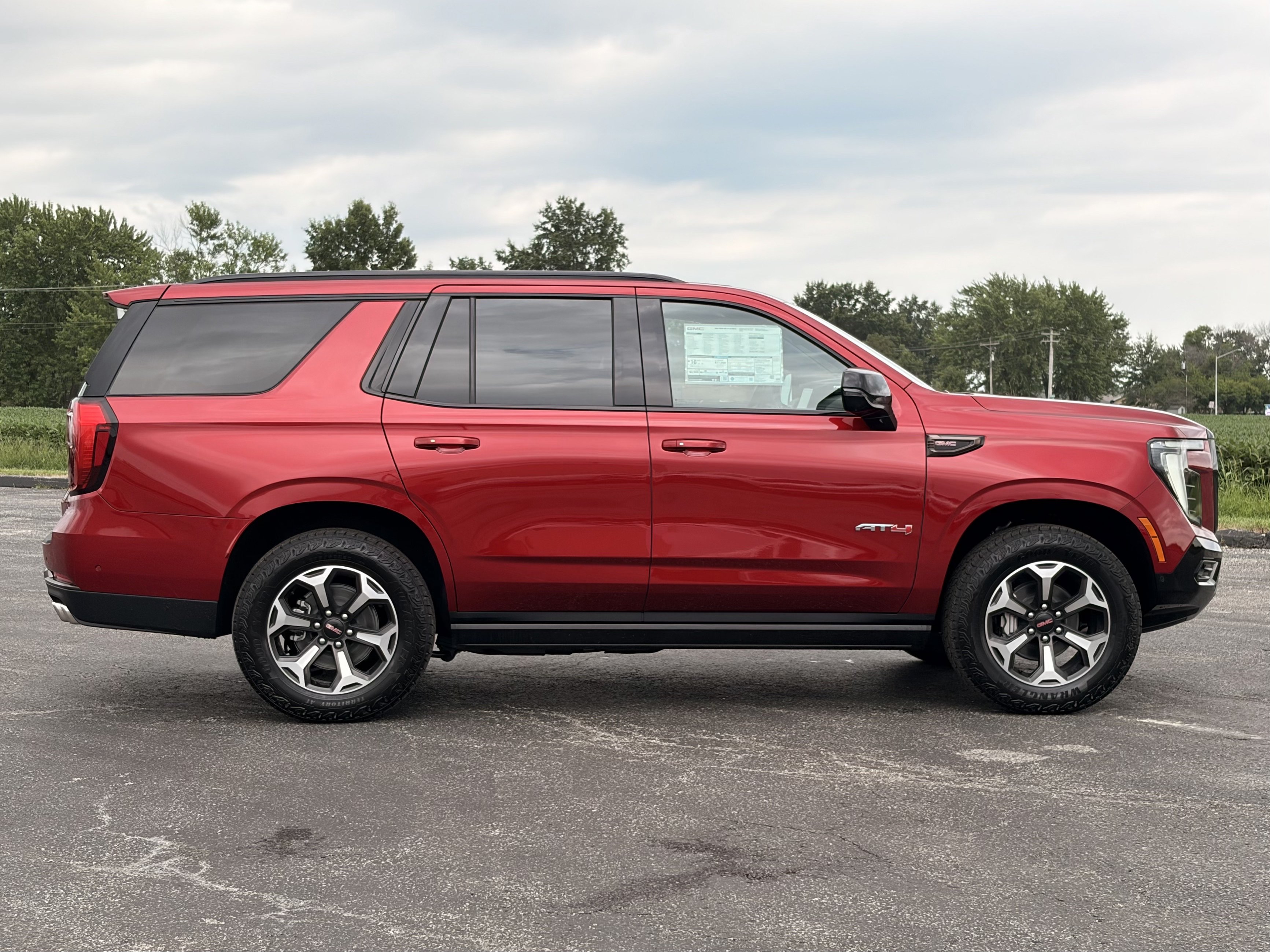 New 2026 GMC Yukon AT4 Ultimate w/ LPO, Floor Liner Package AWD/4WD image 4