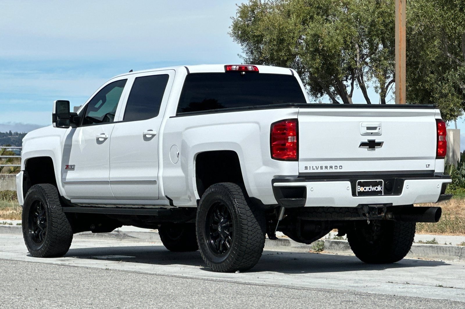 Used 2017 Chevrolet Silverado 2500 LT w/ Custom Sport Edition AWD/4WD image 6
