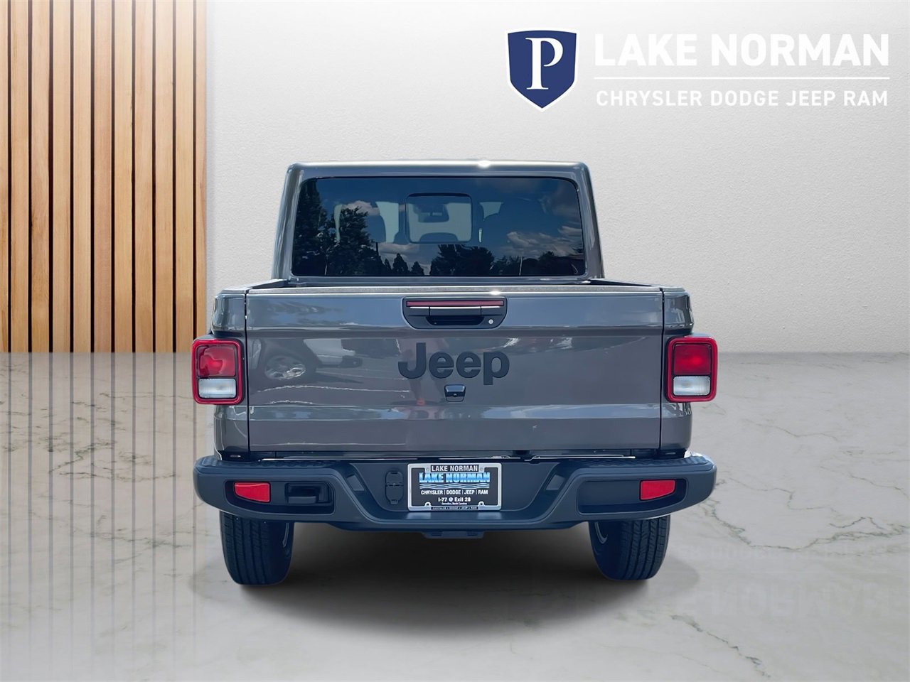 New 2025 Jeep Gladiator Sport image 8