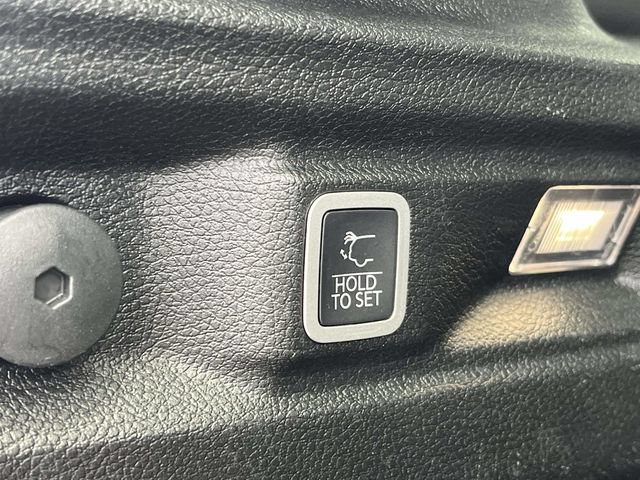 Used 2021 Jeep Grand Cherokee L Limited AWD/4WD image 23