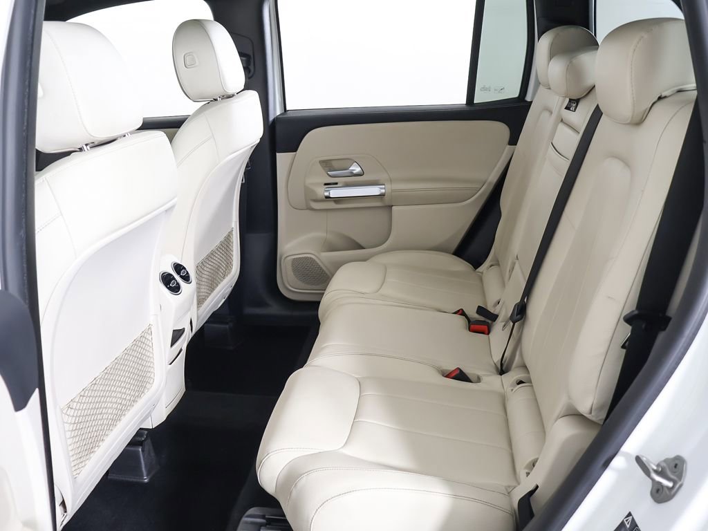 Used 2022 Mercedes-Benz GLB 250 4MATIC image 34