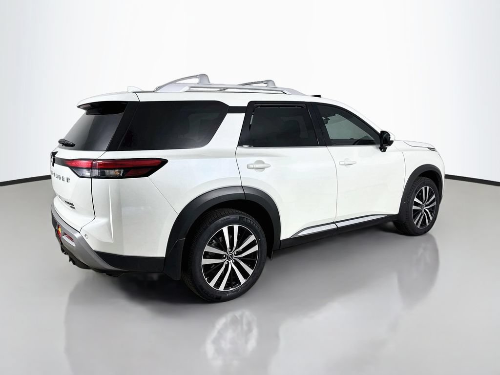 Used 2023 Nissan Pathfinder Platinum AWD/4WD image 8
