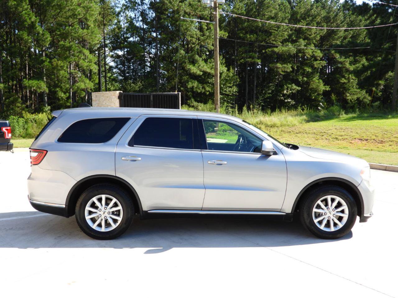 Used 2018 Dodge Durango SXT w/ 3rd Row Seating Group RWD image 33