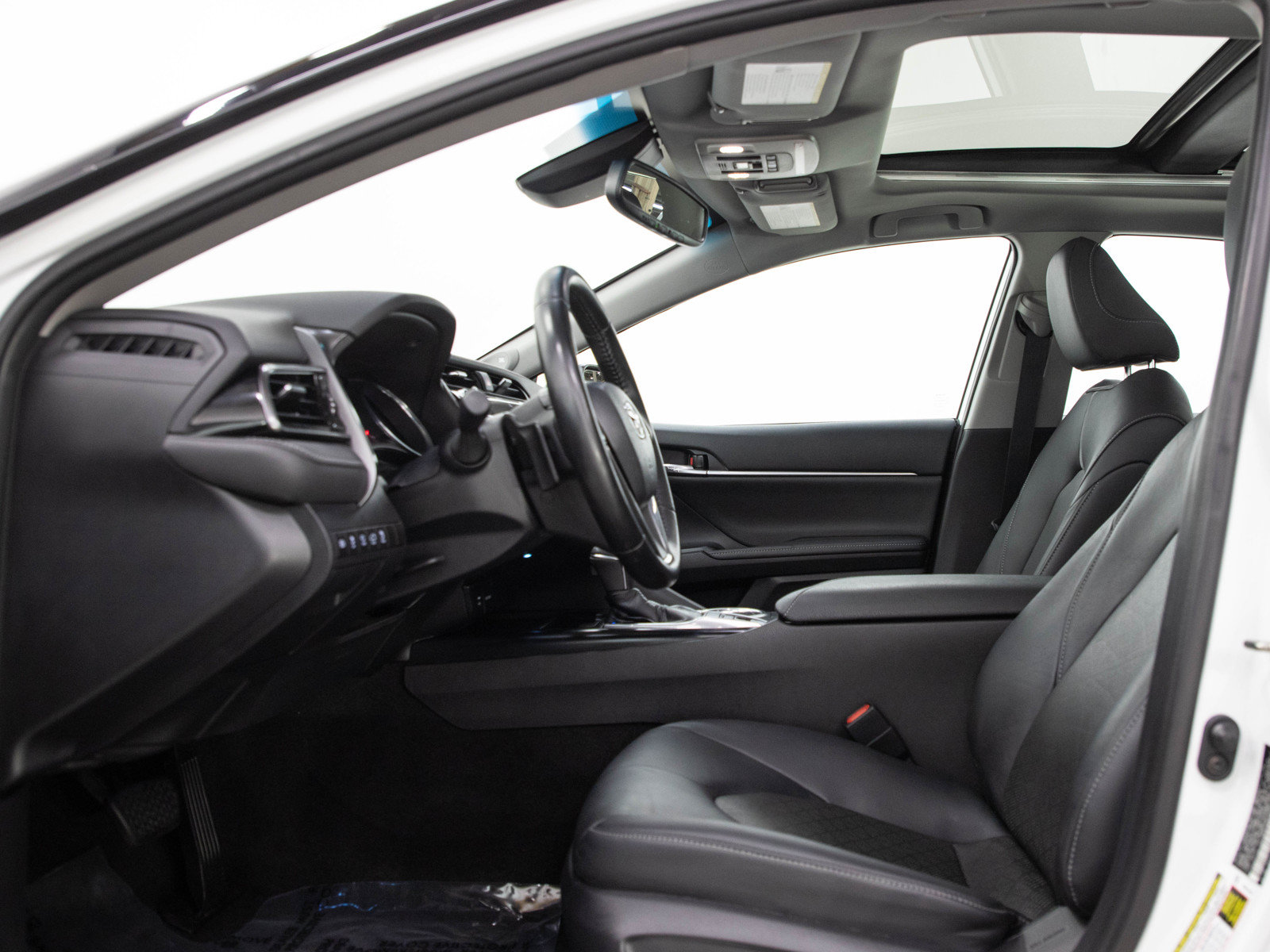 Used 2019 Toyota Camry XSE w/ Driver Assist Package FWD image 21