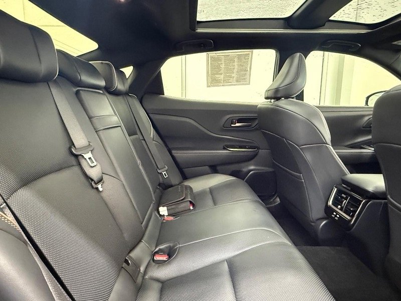 Used 2025 Toyota Crown Platinum image 8