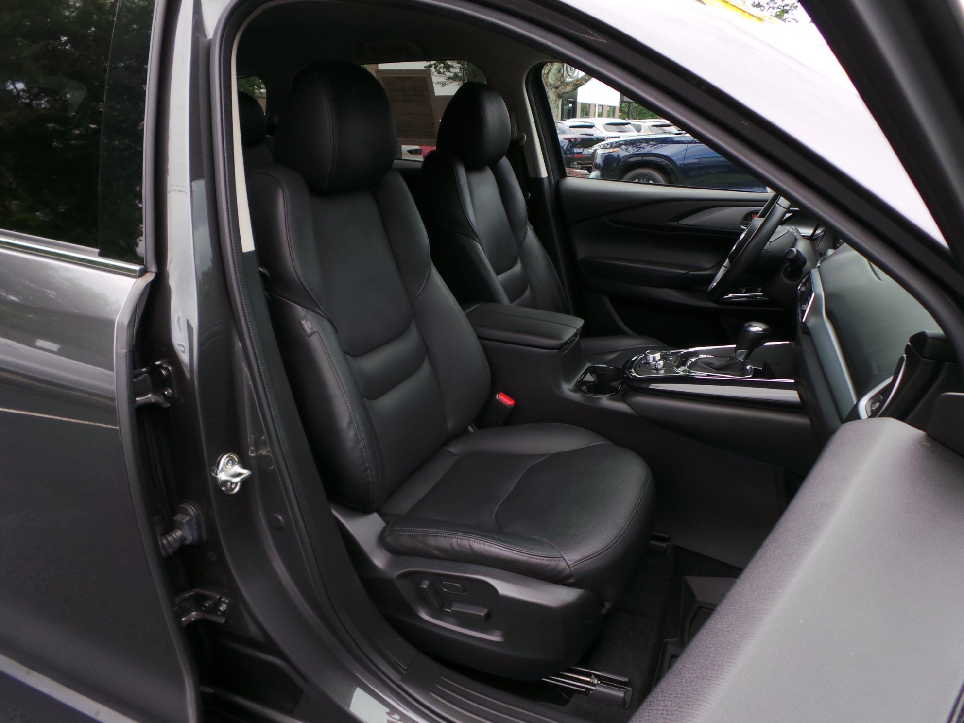 Used 2018 MAZDA CX-9 Touring FWD image 16