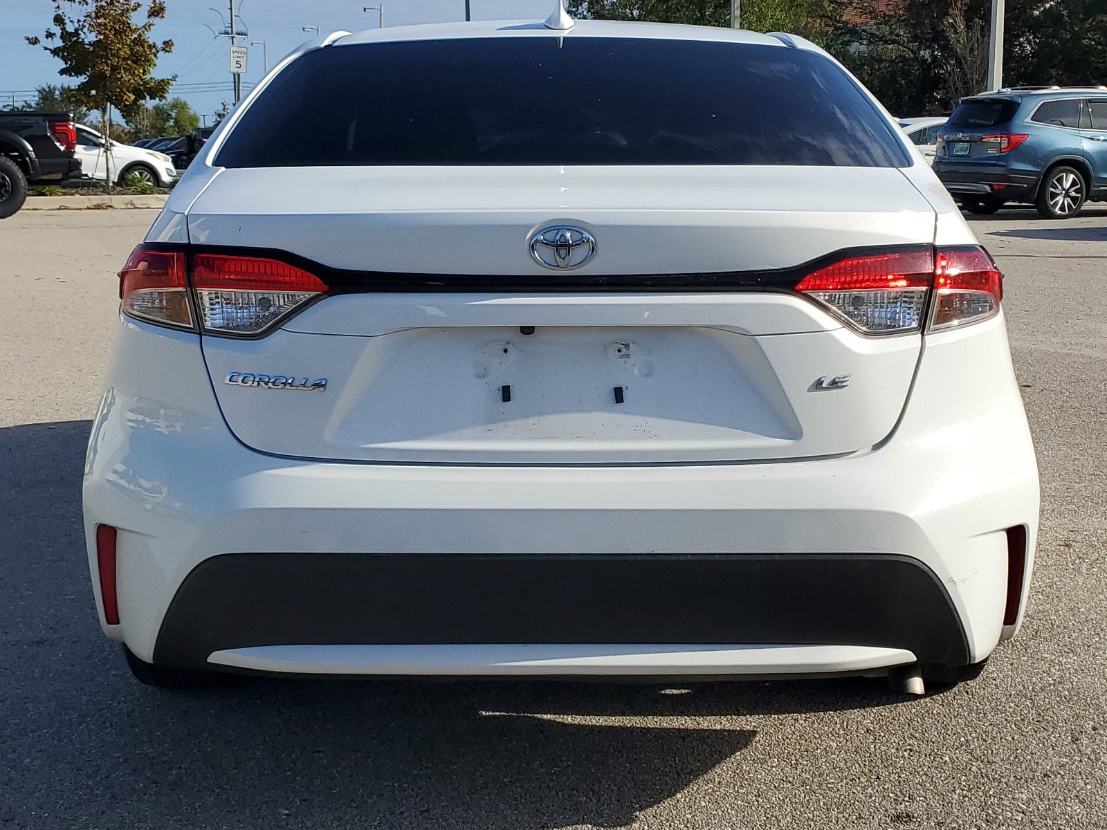 Used 2022 Toyota Corolla LE image 5