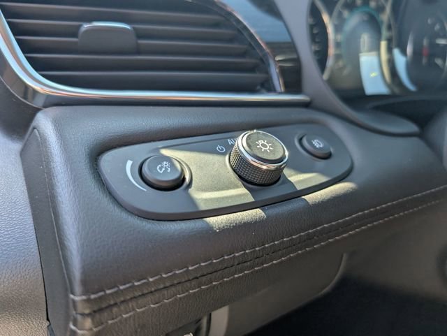 Used 2018 Buick LaCrosse Essence image 16