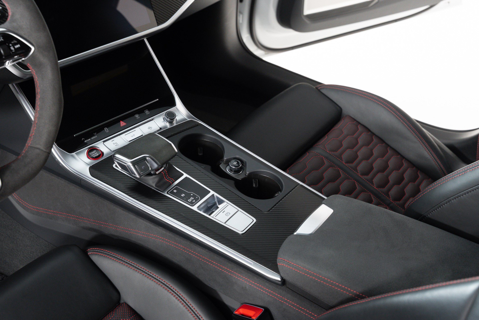 Used 2024 Audi RS 6 performance AWD/4WD image 24