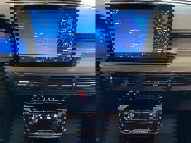 New 2024 Lincoln Corsair AWD w/ Equipment Group 101A image 26