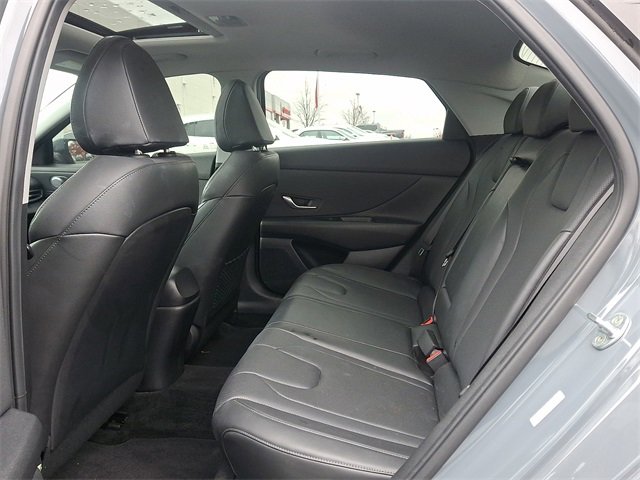 Used 2023 Hyundai Elantra Limited image 10