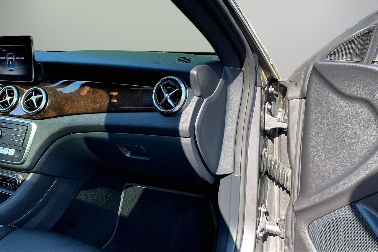 Used 2019 Mercedes-Benz CLA 250 4MATIC image 20