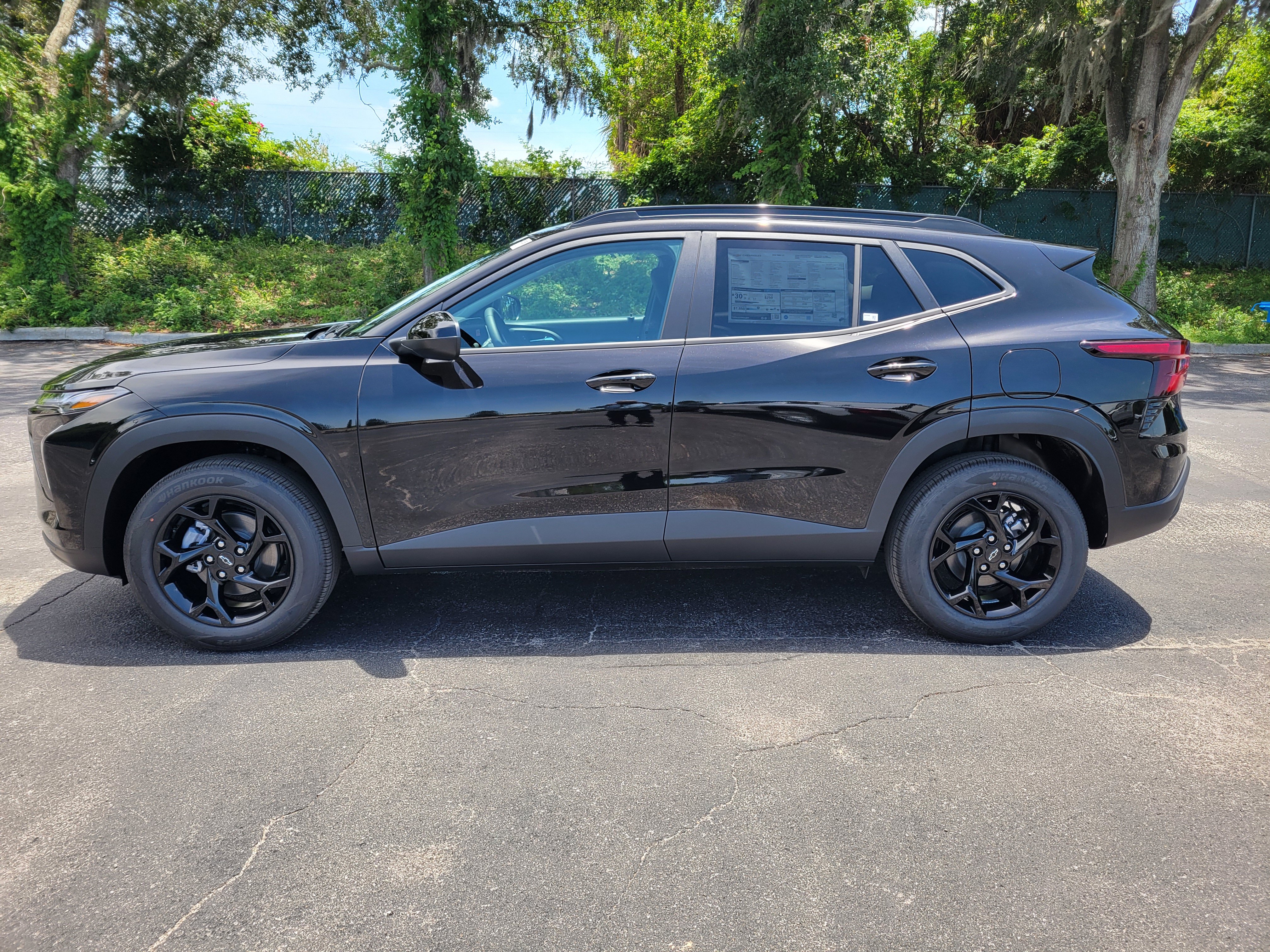 New 2026 Chevrolet Trax LT w/ Driver Confidence Package FWD image 9