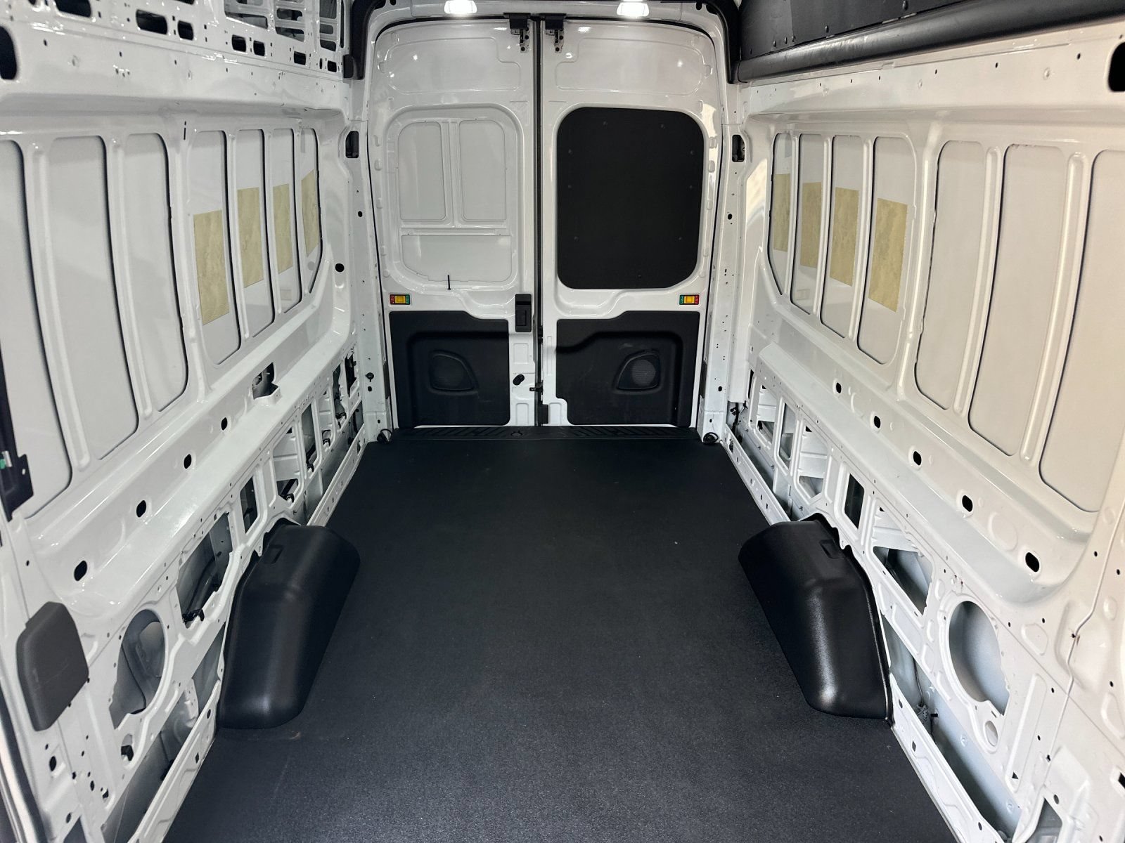 Used 2024 Ford Transit 350 148 High Roof Extended w/ Load Area Protection Package RWD image 19