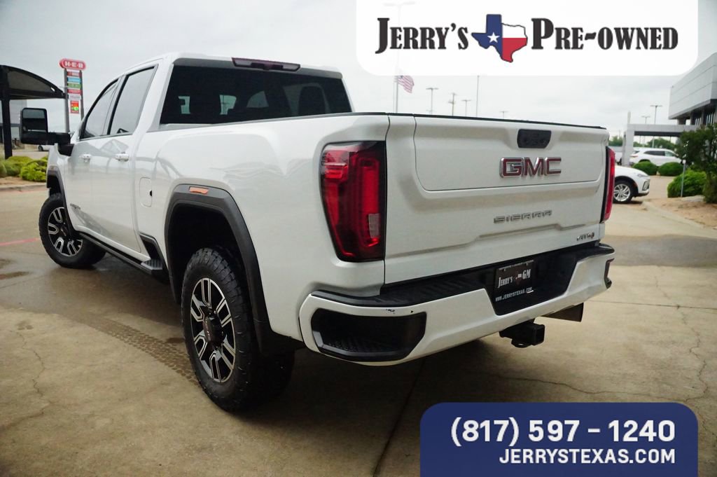 Used 2023 GMC Sierra 2500 AT4 AWD/4WD image 2