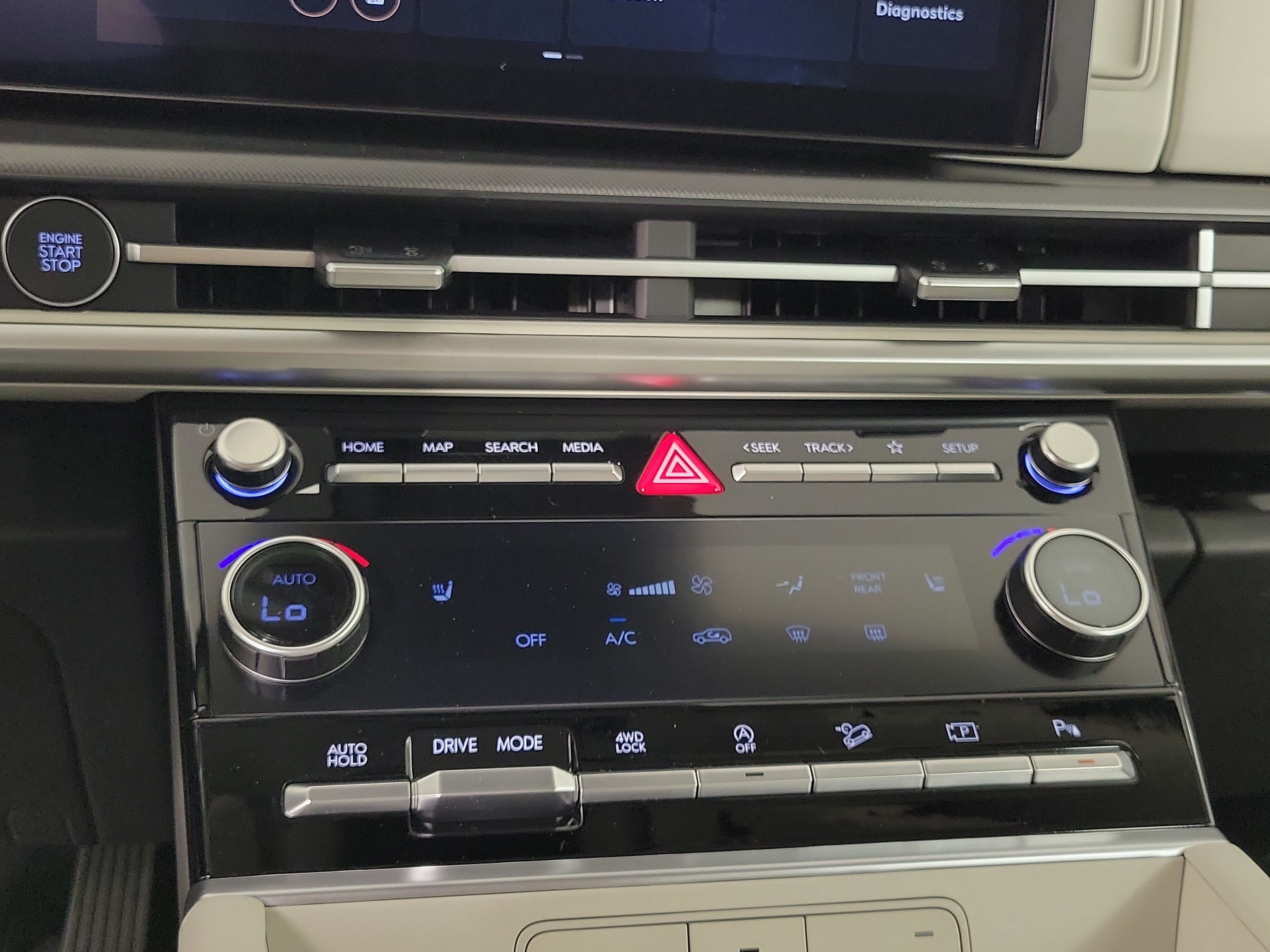 New 2026 Hyundai Santa Fe SEL AWD/4WD image 16