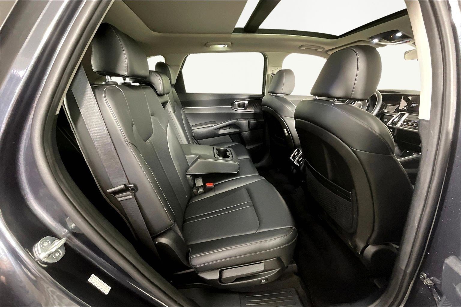 Certified 2023 Kia Sorento S w/ Panoramic Sunroof Package image 25