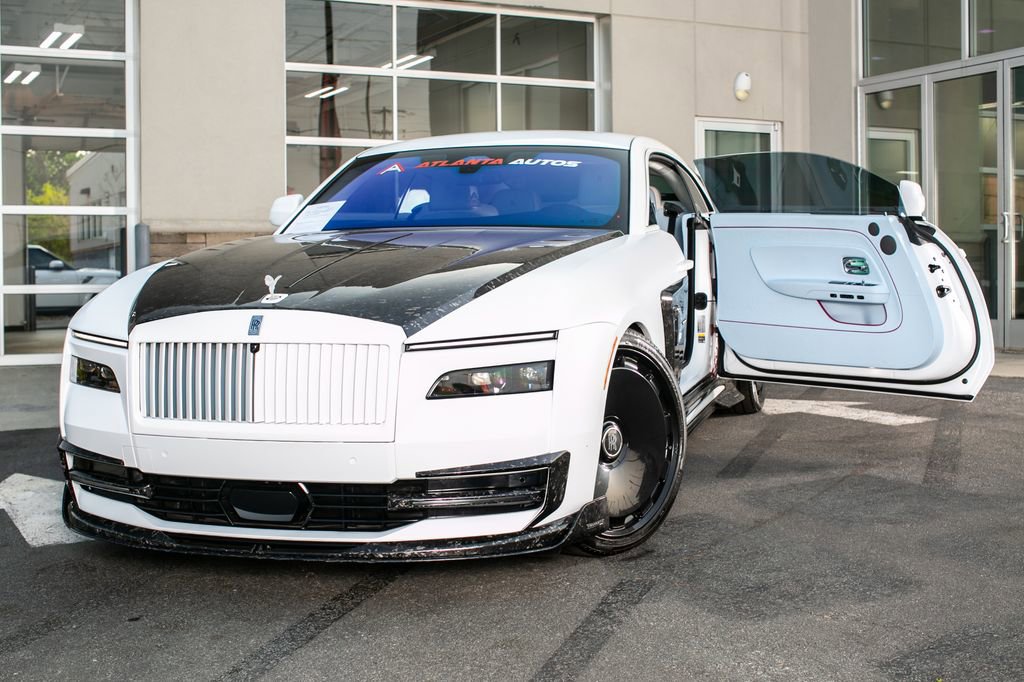 Used 2024 Rolls-Royce Spectre w/ Spectre Launch Package image 2