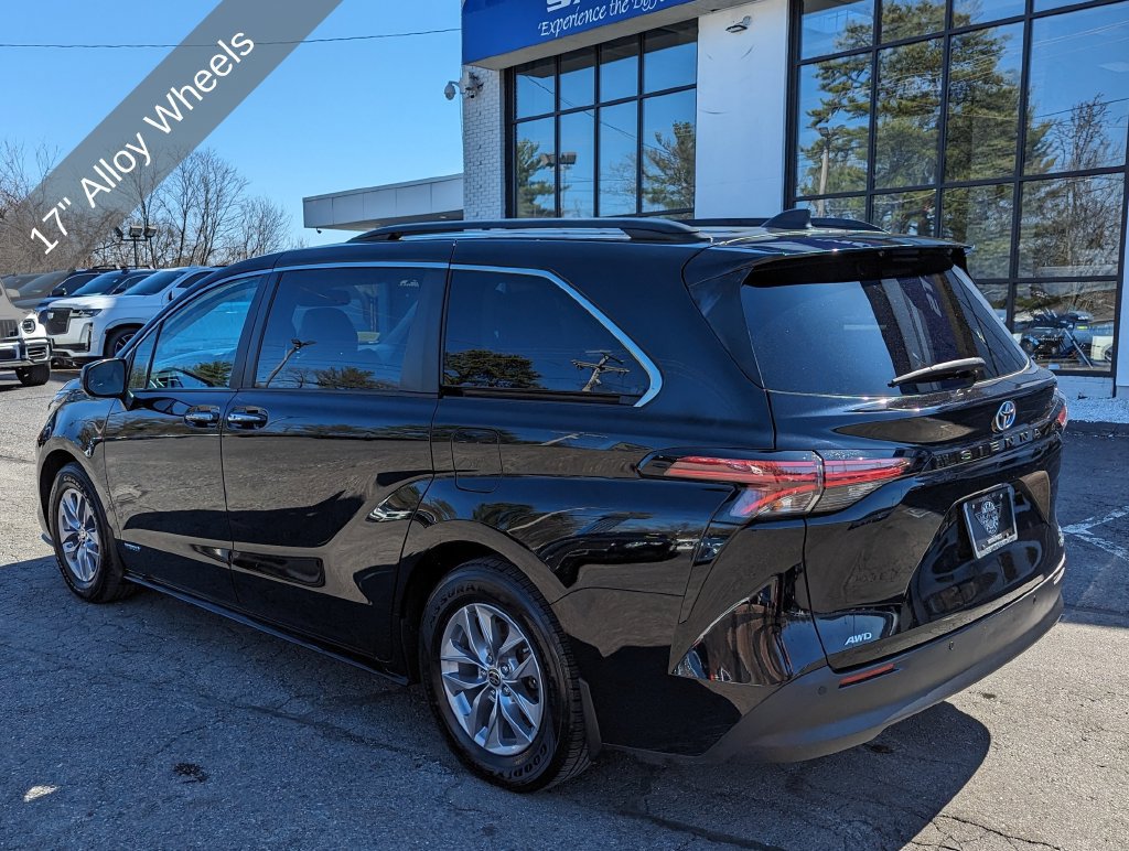 Used 2021 Toyota Sienna XLE AWD/4WD image 11
