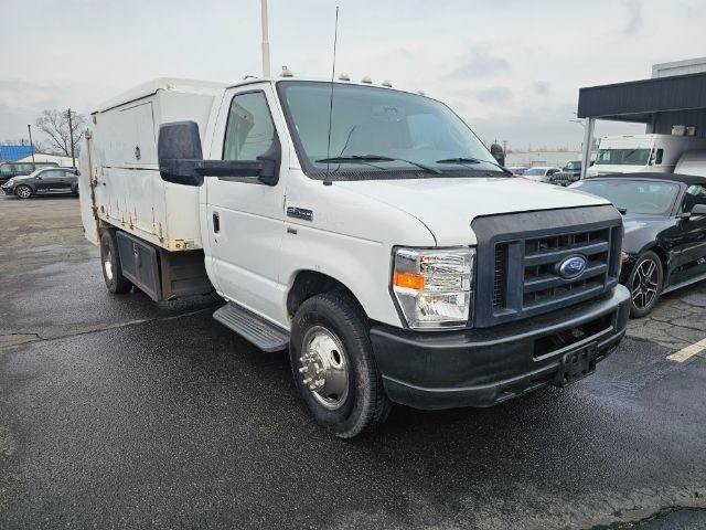 Used 2012 Ford E-450 and Econoline 450 Super Duty RWD image 4