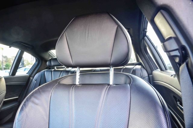 Used 2018 Acura RLX Sport Hybrid w/ Advance Pkg image 25