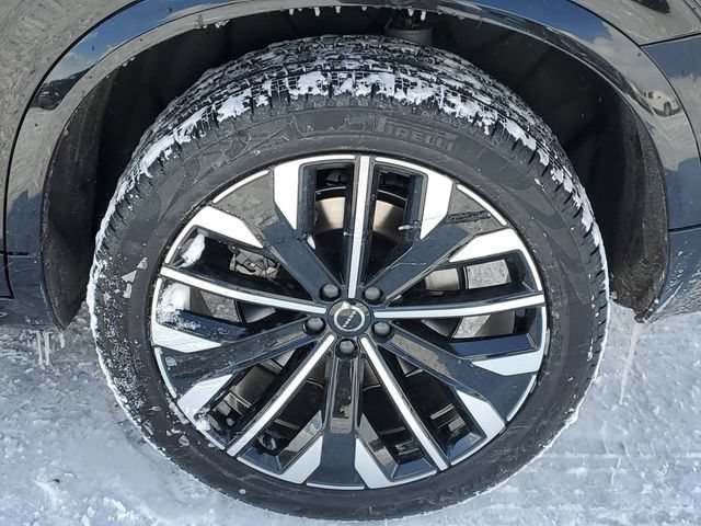 New 2026 Volvo XC90 B6 Plus w/ Protection Package Premier AWD/4WD image 33