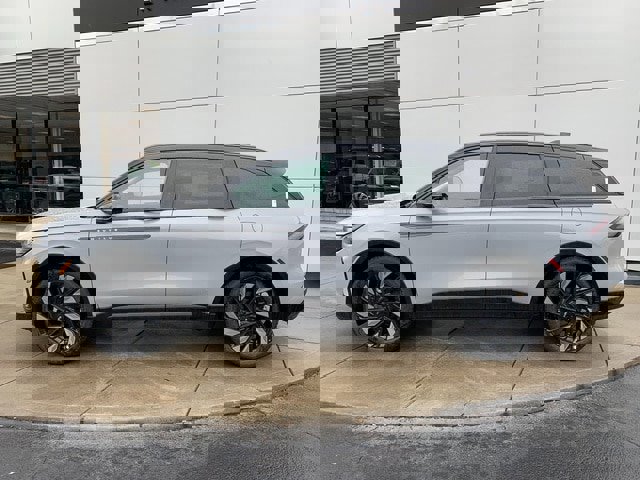 New 2026 Lincoln Nautilus Reserve image 9