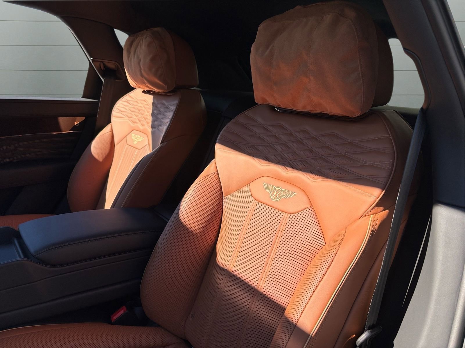 New 2025 Bentley Bentayga Extended Wheelbase image 19