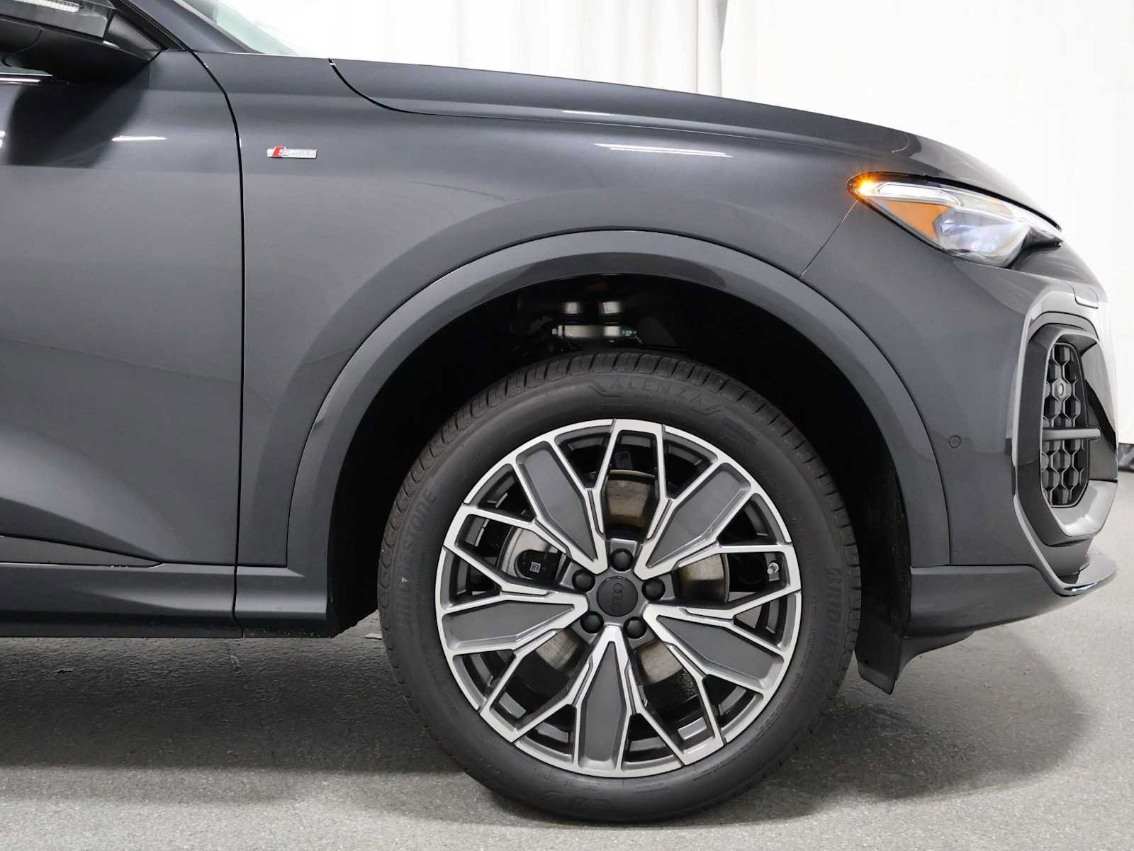 New 2026 Audi Q5 Premium AWD/4WD image 11