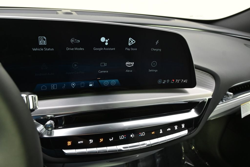 New 2025 Cadillac Lyriq Sport image 26