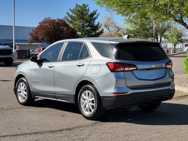 Used 2024 Chevrolet Equinox LS FWD image 3