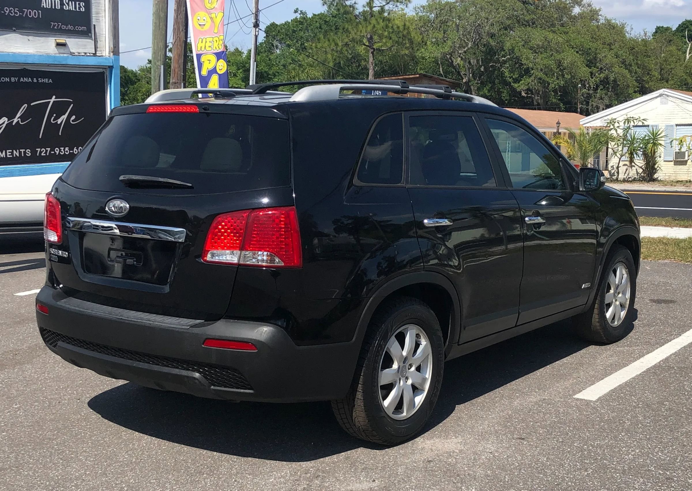 Used 2013 Kia Sorento LX image 3