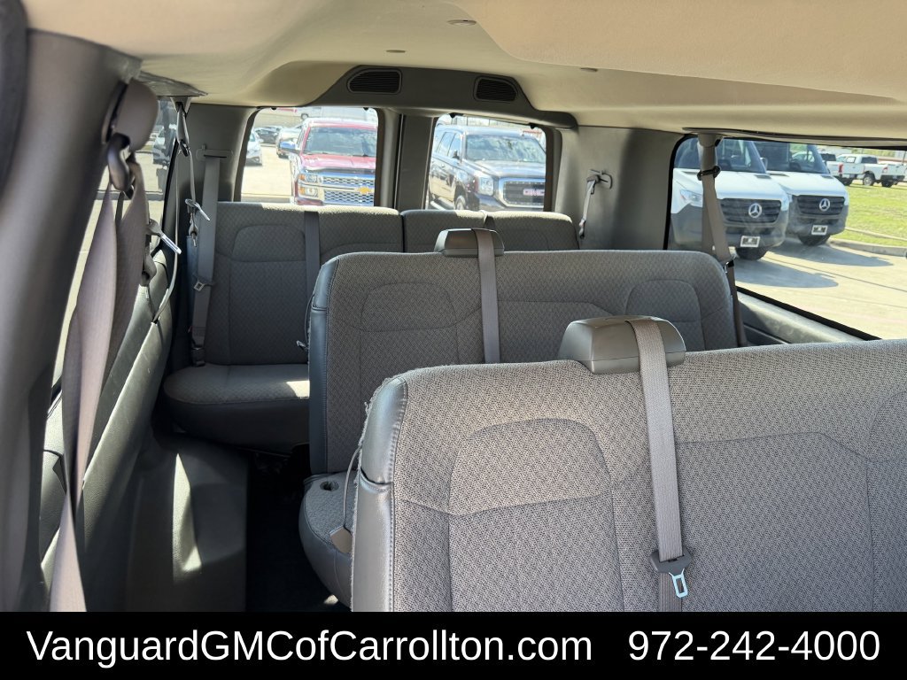 Used 2026 GMC Savana 3500 LT w/ LT Preferred Equipment Group RWD image 30