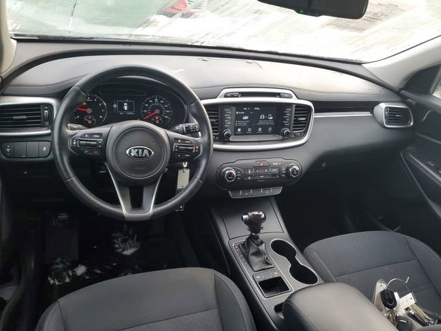 Used 2018 Kia Sorento LX image 10