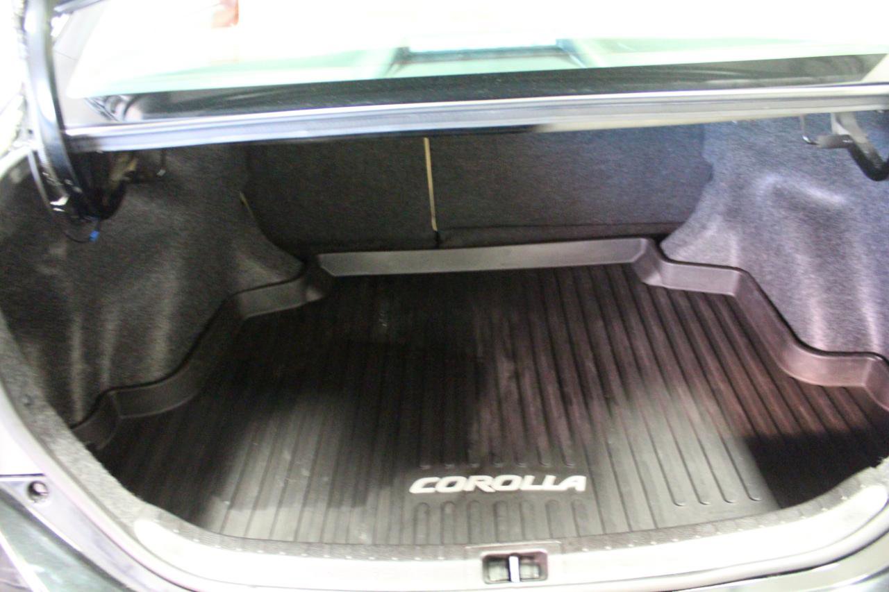 Used 2017 Toyota Corolla LE image 26