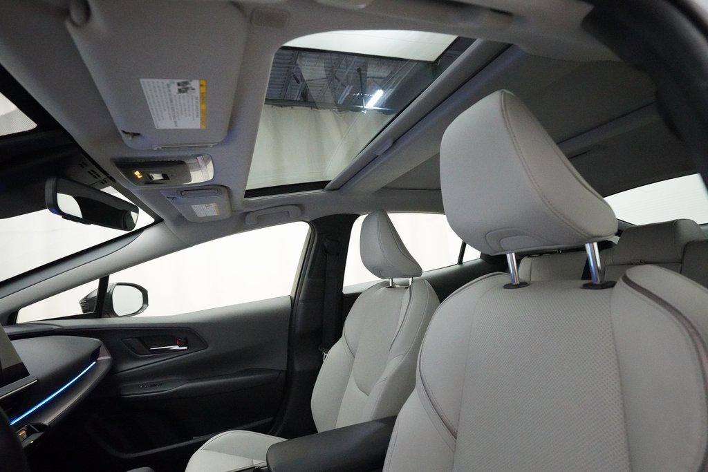 Used 2023 Toyota Prius Limited image 31