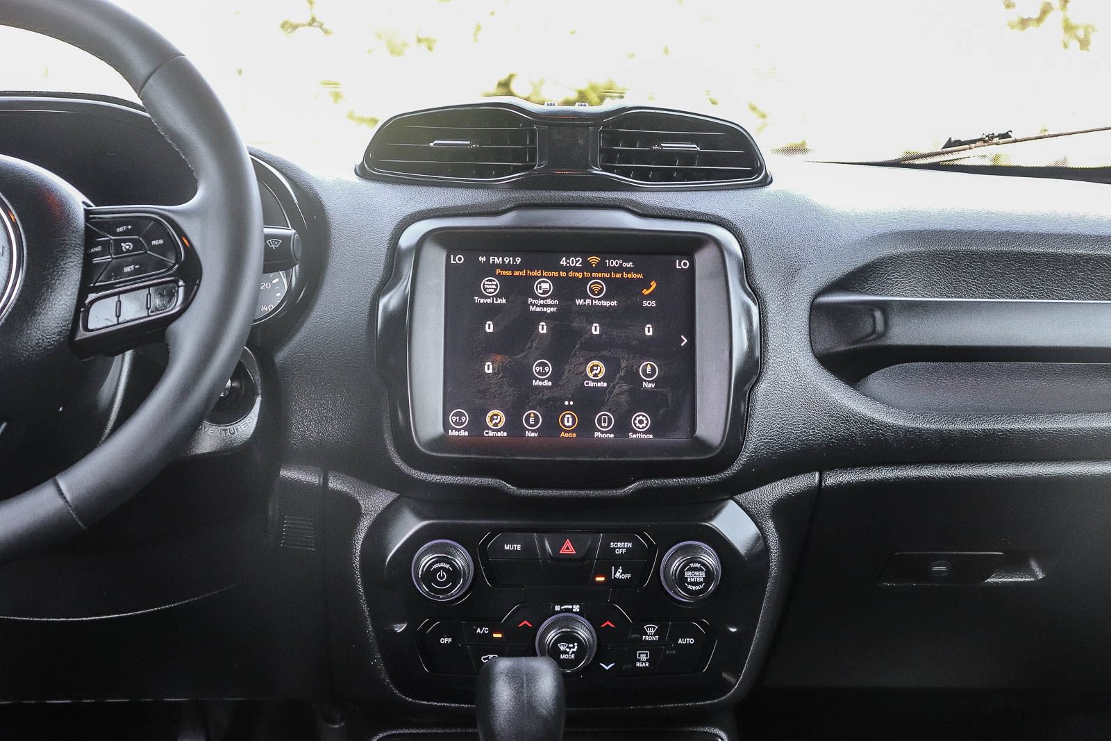 Used 2022 Jeep Renegade Altitude AWD/4WD image 16